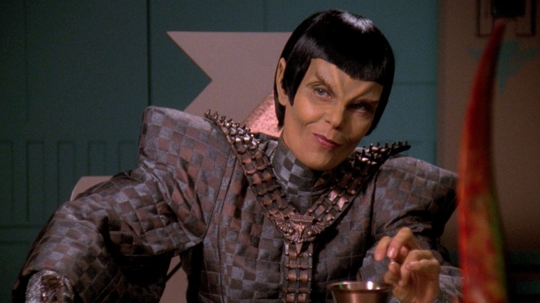 Star Trek The Next Generation Romulan woman