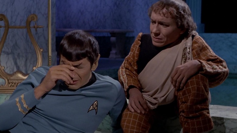 Spock lamentou quando Alexander olha para a estrela estrela