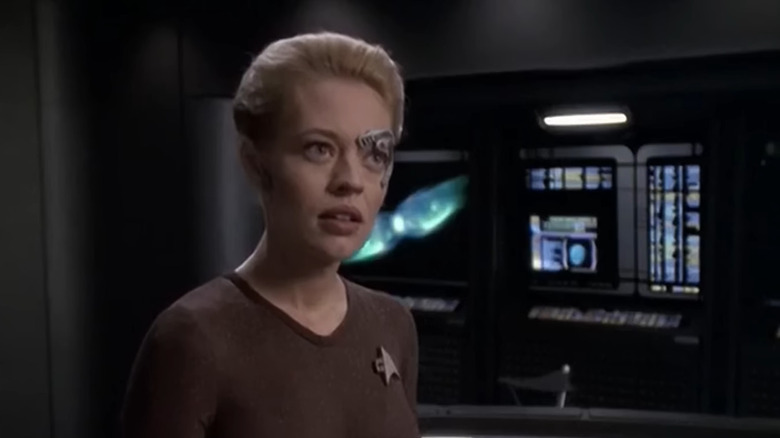 Jeri Ryan as Seven of Nine in the computer room in Star Trek: Voyager
