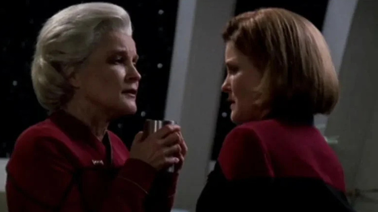 An older Kathryn Janeway (Kate Mulgrew) speaks to a present-day version of herself in Star Trek: Voyager