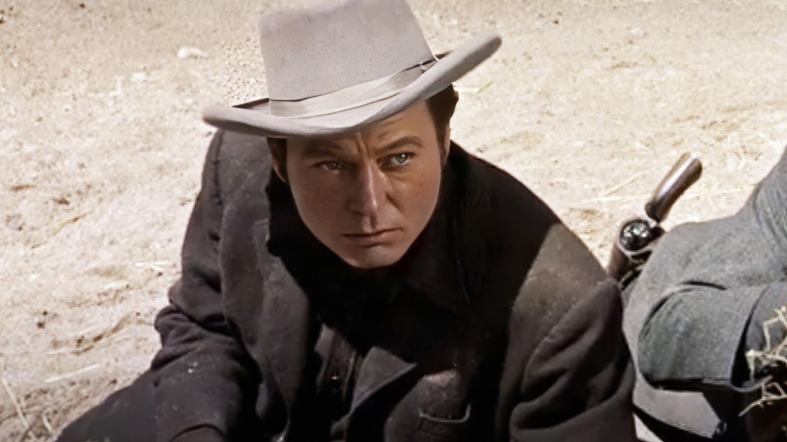Star Trek's DeForest Kelley Was In A '50s Western Starring 2 Movie Legends That's Worth Watching