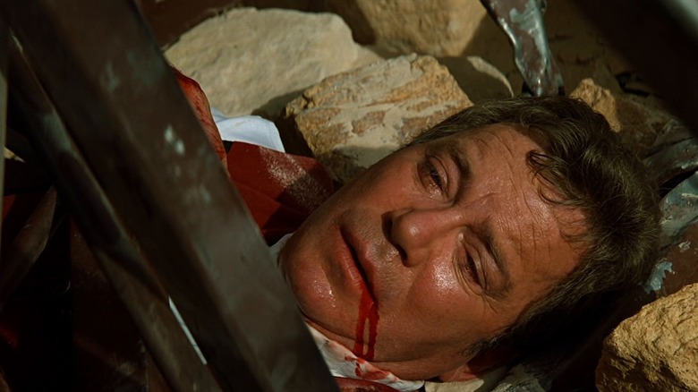 Admiral Kirk dies under Star Trek: Generations Street