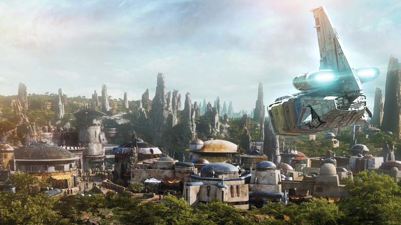 Star Wars Galaxy's Edge images