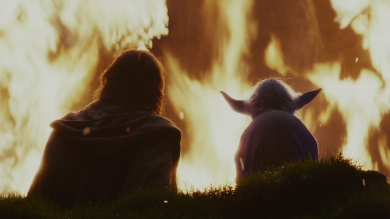 Mark Hamill and Yoda in The Last Jedi