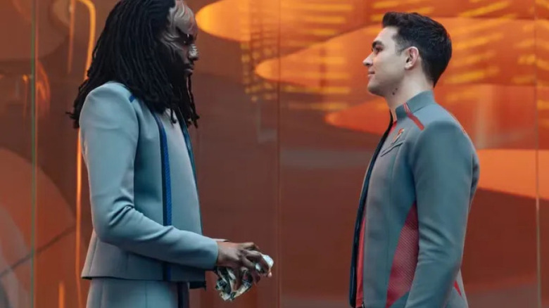 Karim Diané as Jay-Den Kraag and George Hawkins as Darem Reymi looking at one another on Star Trek: Starfleet Academy