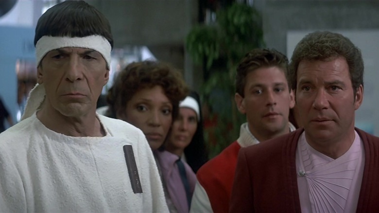Spock and Kirk at an aquarium in Star Trek IV: The Voyage Home