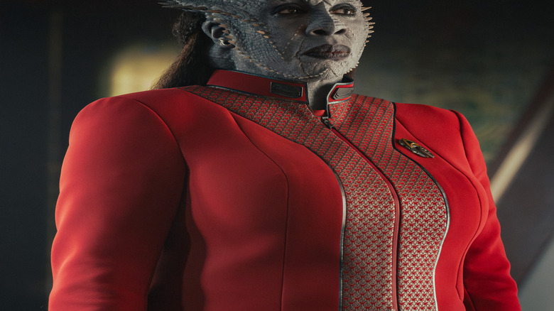 Lura Thok in uniform on Star Trek: Starfleet Academy