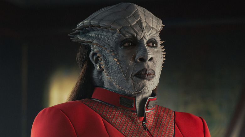 Lura Thok in uniform on Star Trek: Starfleet Academy