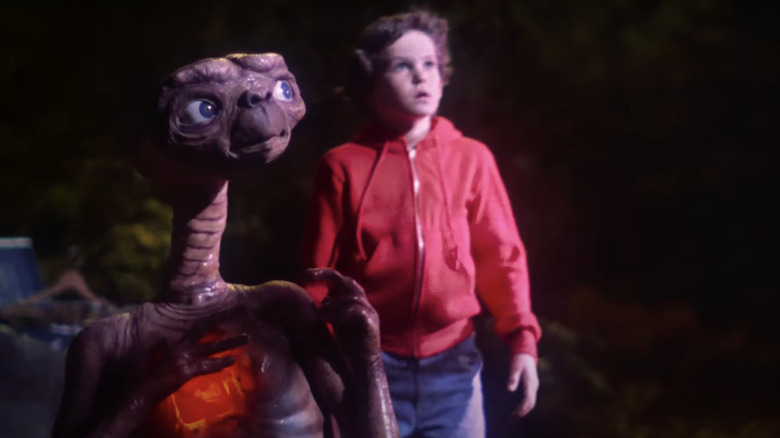 E.T. Extra-Terrestrial Elliot look up