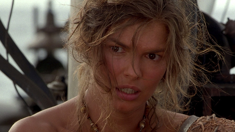 Jeanne Tripplehorn sebagai Helen tampak frustrasi di Waterworld