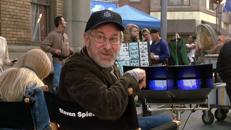 Steven Spielberg playing himself in Austin Powers in Goldmember