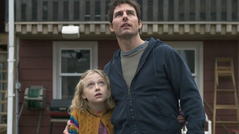 Tom Cruise and Dakota Fanning in War of the Worlds