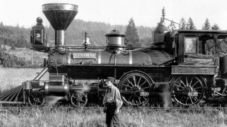 Buster Keaton and the General in The General