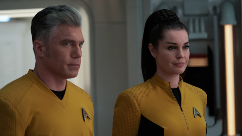 Star Trek: Strange New Worlds Una and Christopher Pike