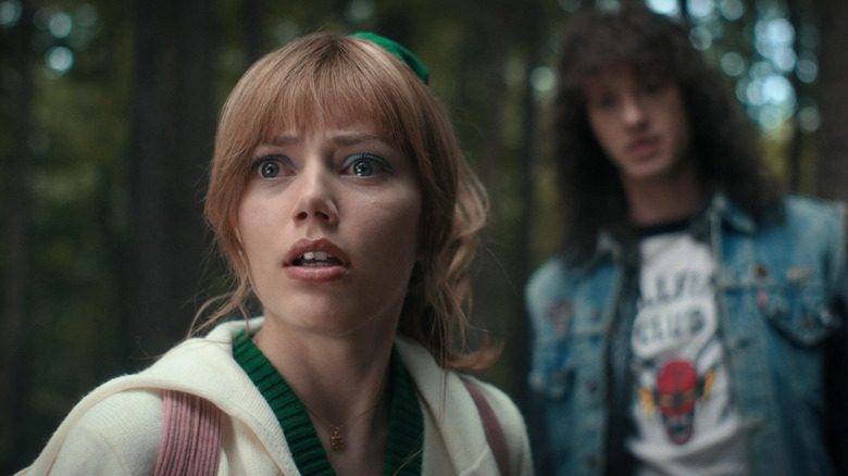 Grace Van Dien and Joseph Quinn in Stranger Things