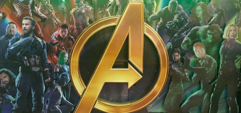 Avengers Infinity War Standee