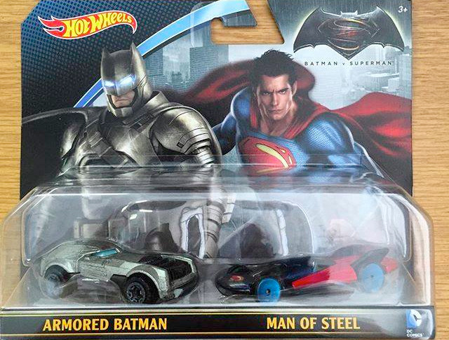 batmanvsuperman-hotwheels-2pack