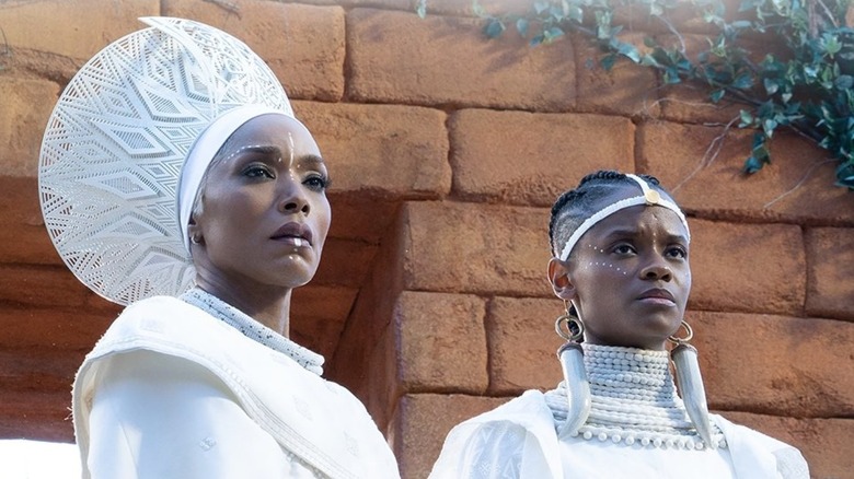 Black Panther Wakanda Forever Angela Bassett 