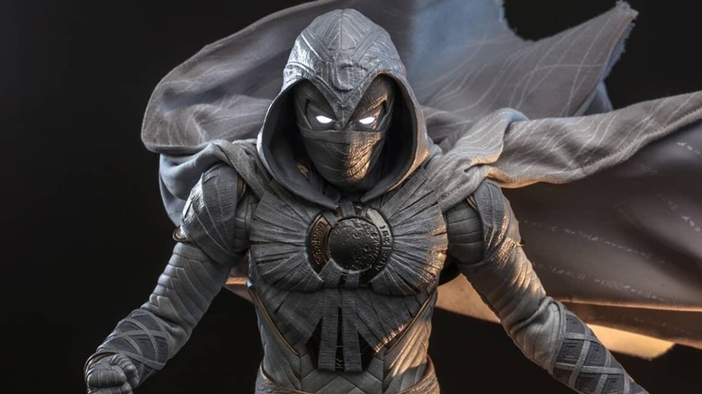 Moon Knight Hot Toys figure