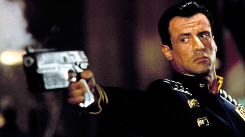 Judge Dredd brandishing gun