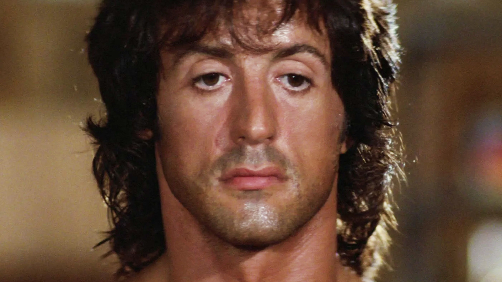 Sylvester Stallone heeft grote wijzigingen aangebracht in het Rambo 2-script van James Cameron