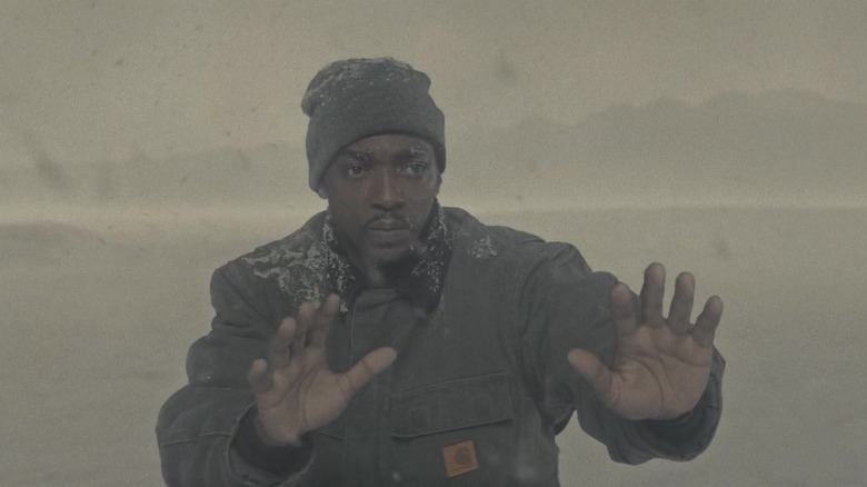Anthony Mackie time traveling in "Synchronic"