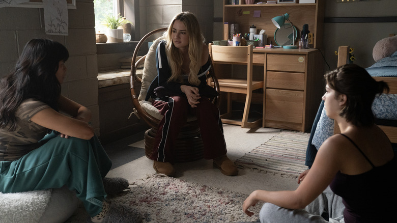 Pippa, Lucy, and Bree in a dorm room talking on Tell Me Lies