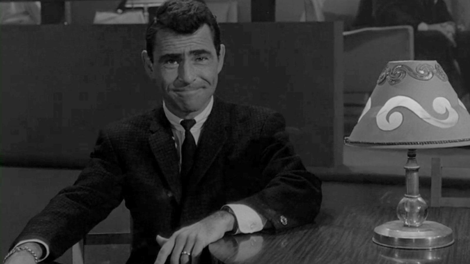 Ten Days Before The Twilight Zone Premiered, Mike Wallace Asked Rod Serling A Question That Aged Badly - Vimarsana News