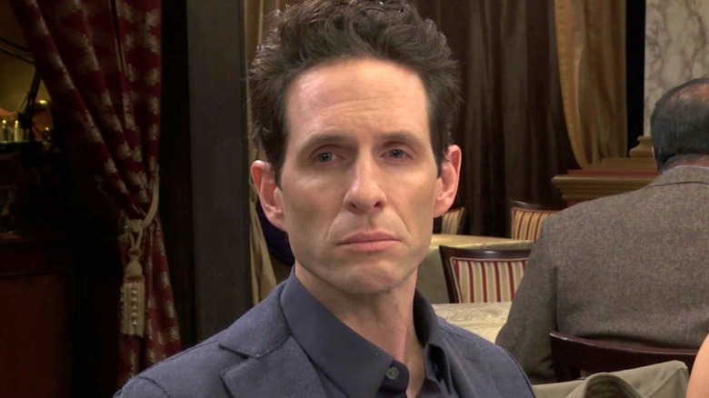 Glenn Howerton as Dennis Reynolds restaurant