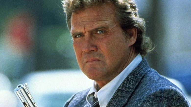 Lee Majors as Mike, pretty unhappy with life, in Keaton's Cop