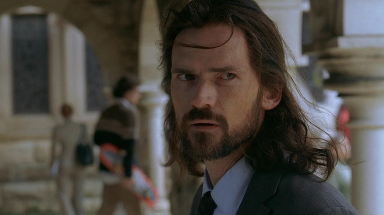 Daniel has long hair at Cambridge in Lost