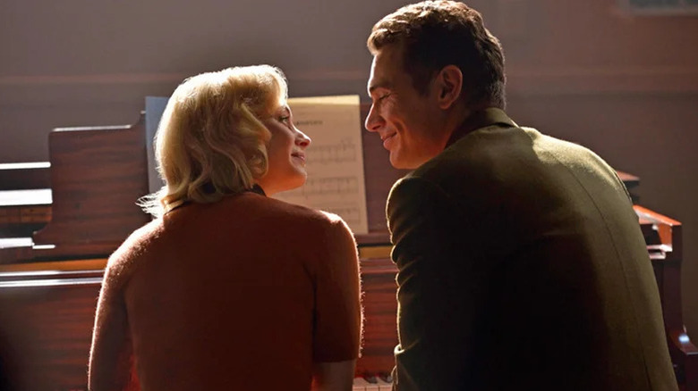 Sarah Gadon's Sadie Dunhill and James Franco's Jake Epping smiling on  11.22.63