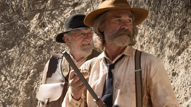 Kurt Russell Richard Jenkins load guns