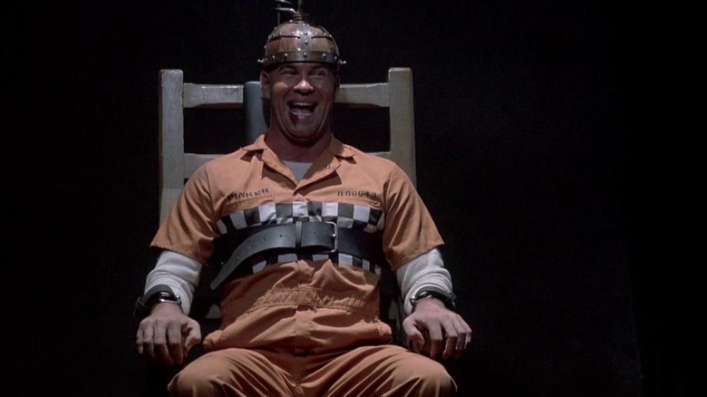 Mitch Pileggi as Horace Pinker in Shocker, laughing while strapped to the electric chair.