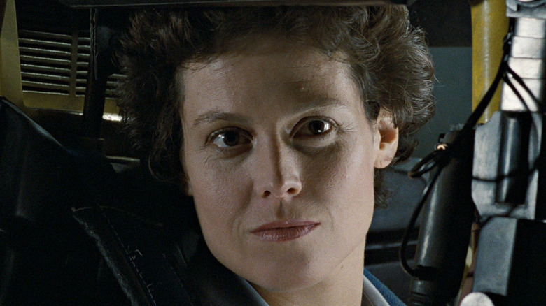 Sigourney Weaver Alien With a Gun