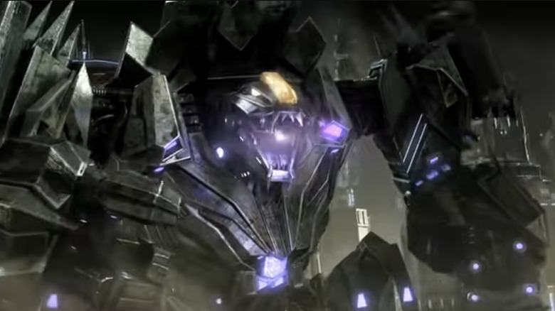 Transformers: War for Cybertron trailer - Trypticon preparing to fire his lasers
