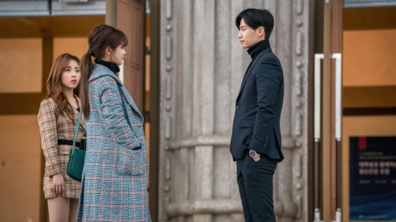 Gil Oh-so (Kim Yoo-jung) speaks with Choi Ha-in (Song Jae-rim) in Clean with Passion for Now