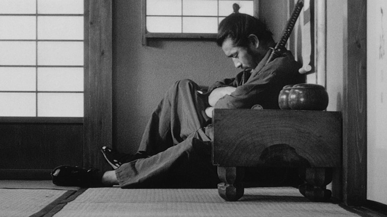Toshirô Mifune sleeping