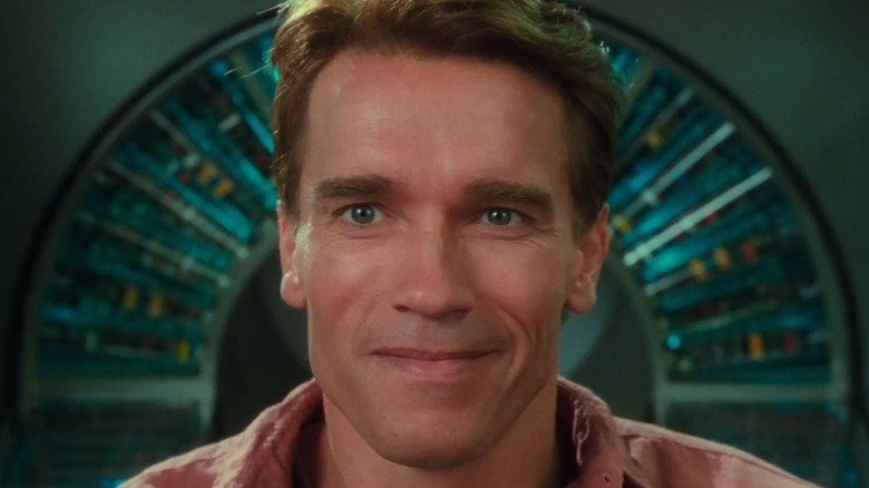 Schwarzenegger ready for mind wipe in Total Recall