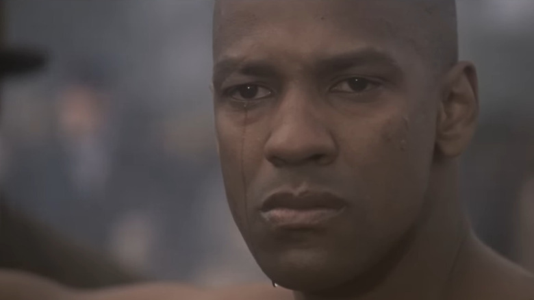 Close-up of Denzel Washington as Trip looking defiant and crying a single tear in Glory