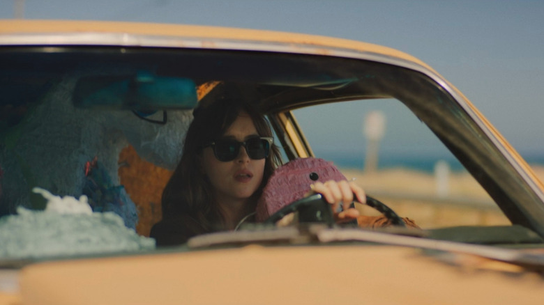 Maggie (Dakota Johnson) driving car in The High Note