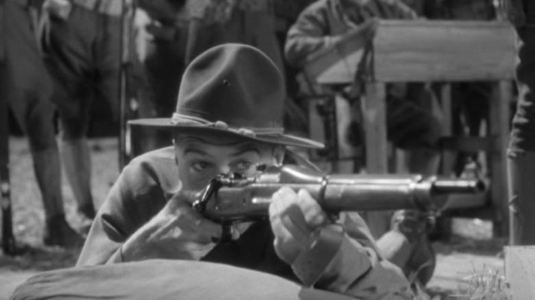 Alvin York (Gary Cooper) aiming at target in Sergeant York