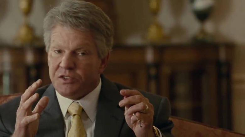 President Bill Clinton (Dennis Quaid) makes a point in The Special Relationship