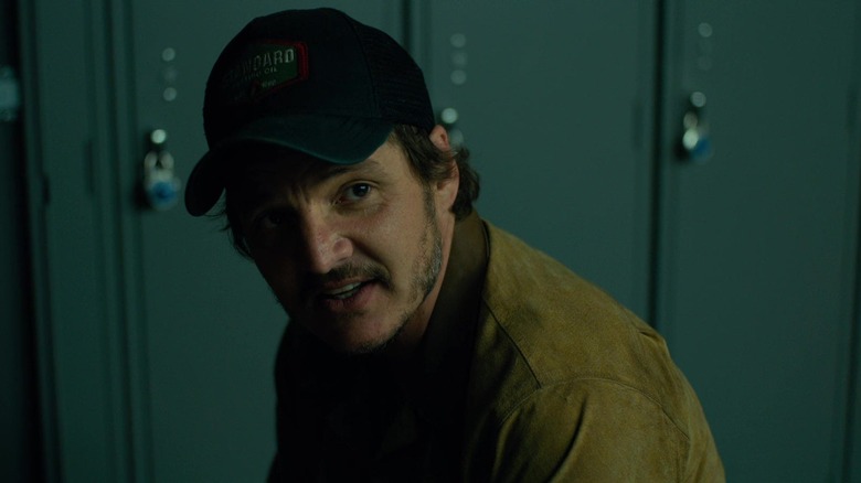 Catfish (Pedro Pascal) speaking in a locker room in Triple Frontier