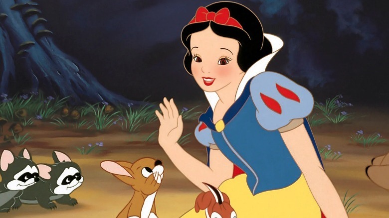 Snow White sings to the animals.