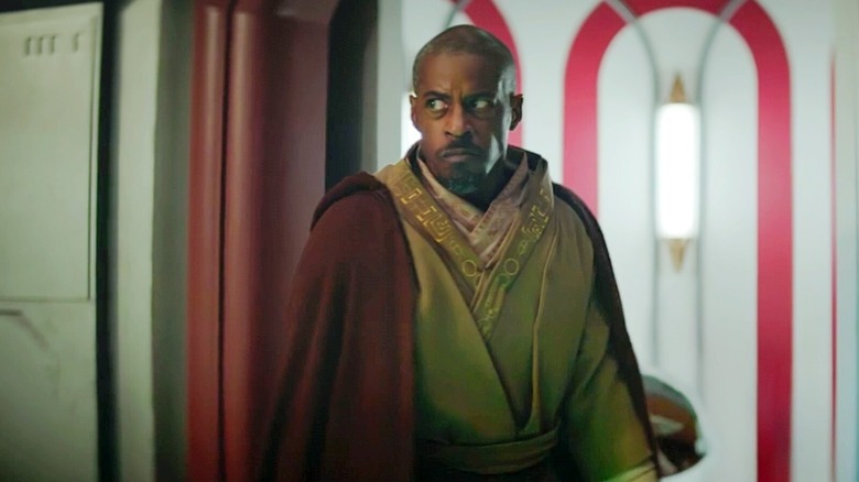 Kelleran Beq (Ahmed Best) looking angry on The Mandalorian
