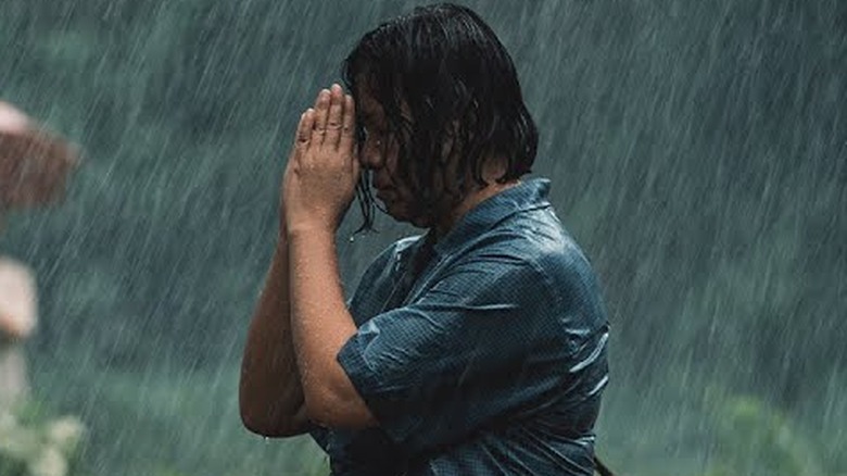 Rezar bajo la lluvia