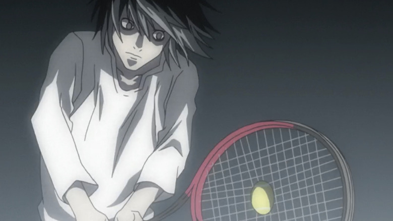 L hits the tennis ball like Serena