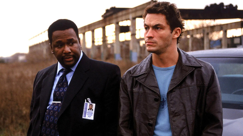Dominic West and Wendell Pierce in The Wire