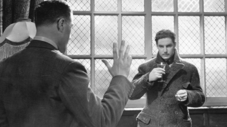 Robert Donat 39 Steps Godfrey Tearle Drinks Wine
